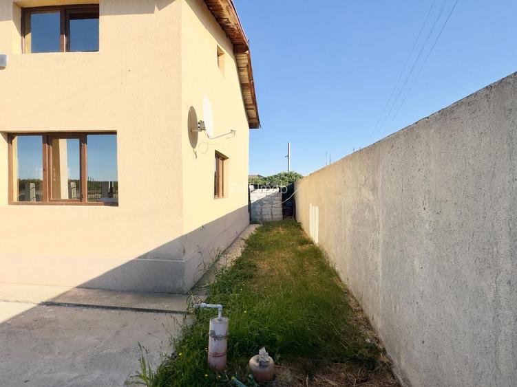 Casa Individuala Bacu | 200mp P+1 | 4 camere | Comision 0!