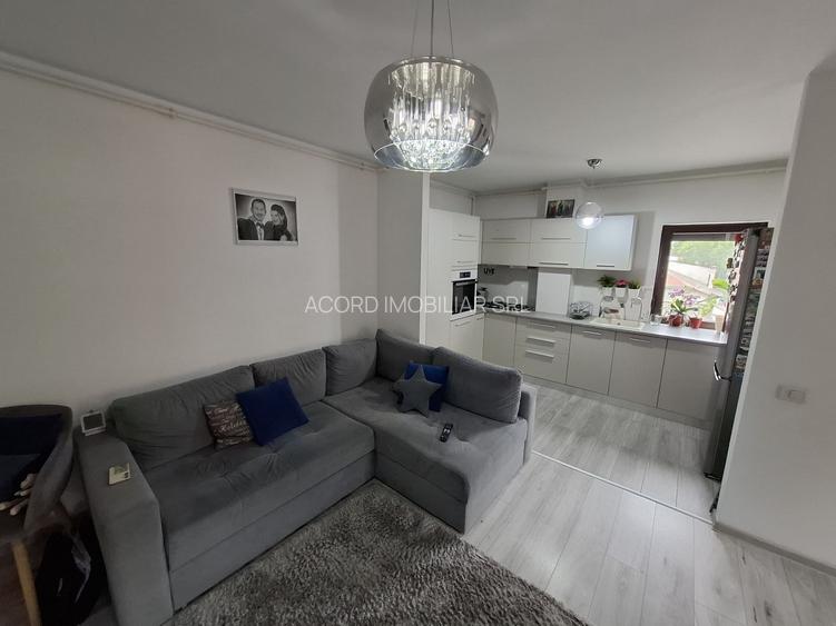 Apartament cu trei camere și loc de parcare în bloc nou din cartierul Km4 - 3