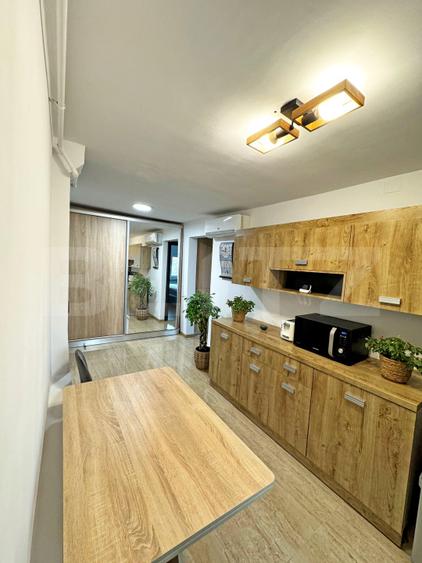 Apartament, 2 camere decomandat, zona centrala