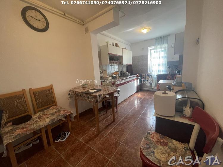 Apartament 3 Camere, Etaj 4, Strada Aleea Teilor - 11