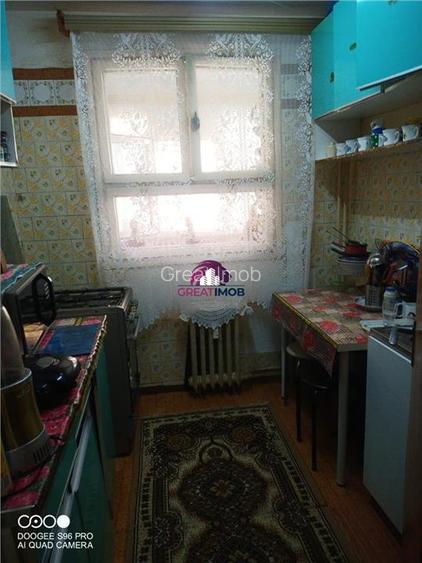 Inchiriere 1 camera dintr-un apartament cu 3 camere. - 3