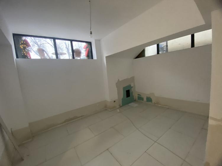 | Spatiu comercial | Piata Floreasca 208 mp |