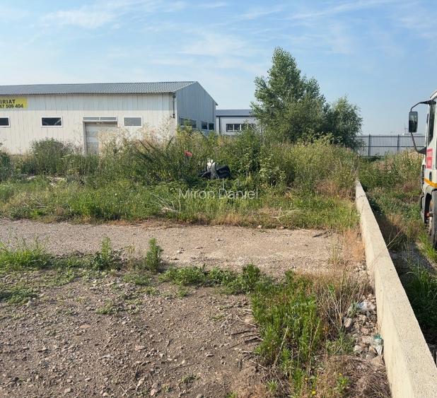 HALĂ INDUSTRIALĂ + TEREN DE VÂNZARE – 360 mp hală + 2.500 mp teren | Acces E60 - 3