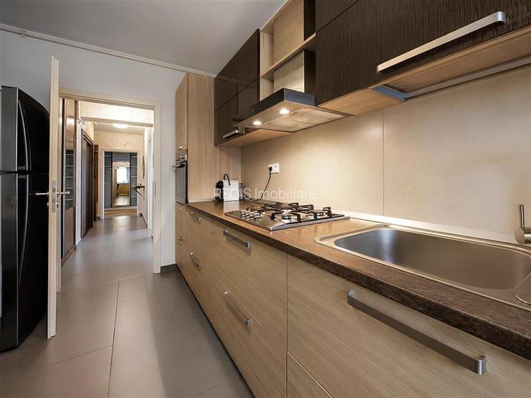 Apartament central cu 3 camere si parcare in Cosmopolit - 12