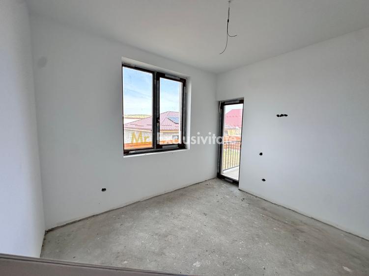 Casa individuala-4 dormitoare,225 mp utili,garaj-Chinteni