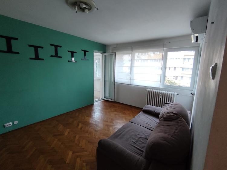 Apartament 3 camere semimobilat Metrou Parc Bazilescu
