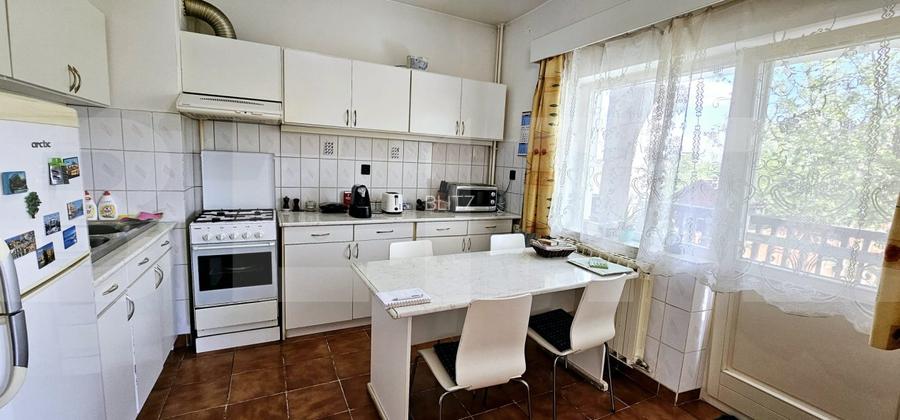 Casă, de vanzare, cu 6 camere, 300 mp, zona semicentrala - 7