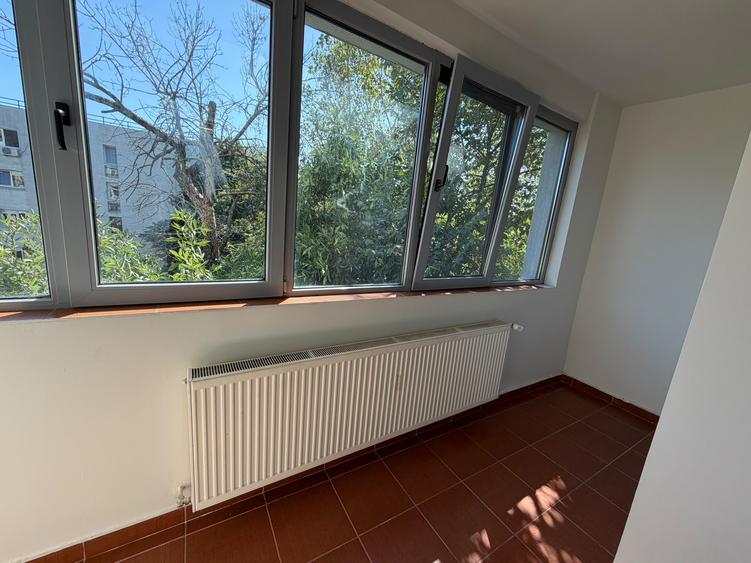 Titan 3 Camere Bloc Caramida Reabilitat Instalatii Schimbate Pret Negociabil