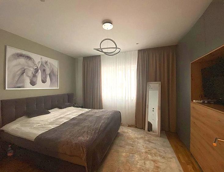 Casă Premium P+1+M | 5 camere, 4 băi | Grădină | 2 parcări | Voluntari