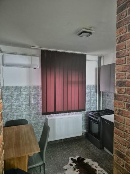 Apartament de inchiriat complet mobilat si utilat