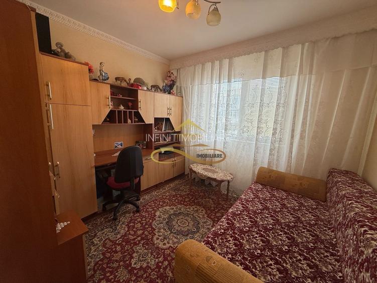 Apartament 2 camere de vanzare in Bacau