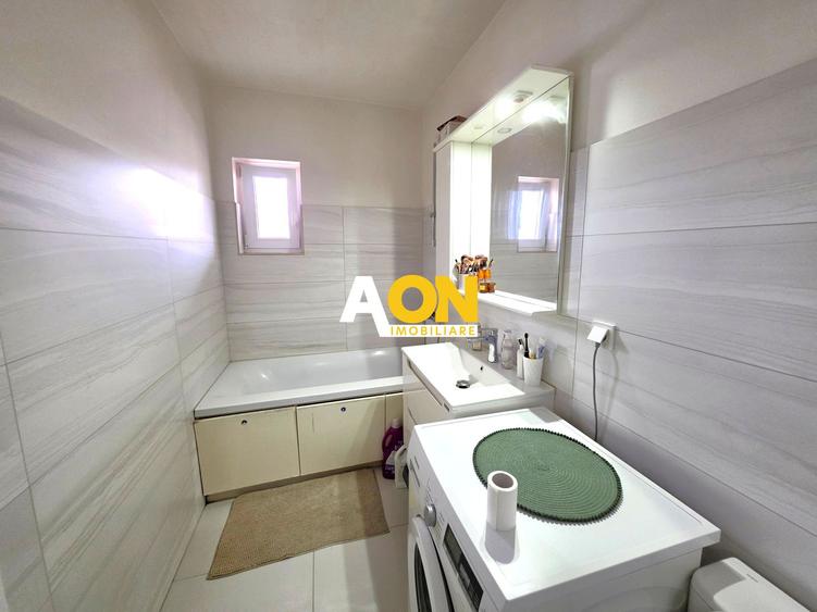 Apartament 3 camere + mansarda, cu garaj și boxă, mobilat, bloc nou