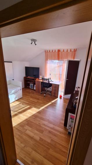 Giroc - Casa individuala cu garaj de 80 mp