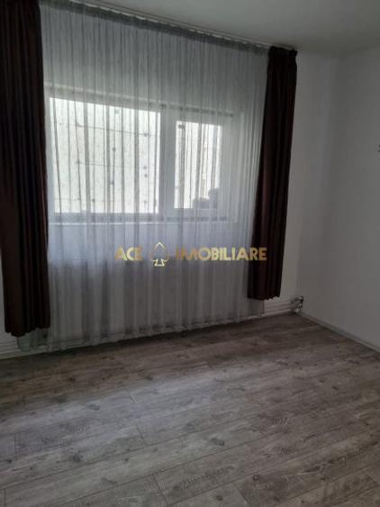 3 Camere de inchiriat | Rahova | Centrala | Parcare | Mobilat |