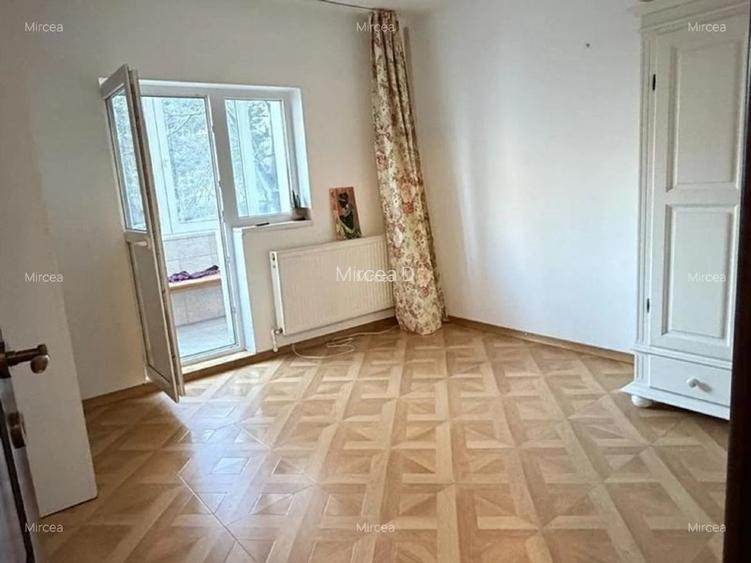 Apartament 3 camere, decomandat, Obcini - 4