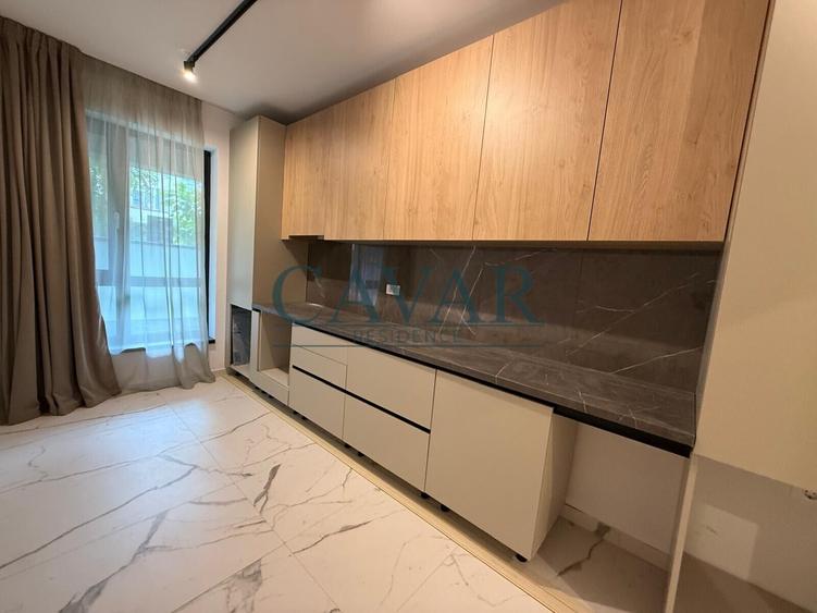 Apartament 2 Camere Curte Metrou 8 minute Poze Reale Mobilat