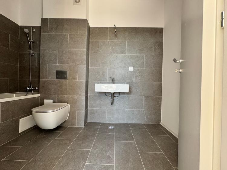 Studio 45mp SU + Gradina 27mp – Gata de mutare – Zona Mall Colosseum