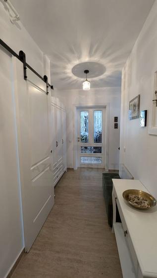 Apartament 3 camere 2 bai 70 mp utili terasa si parcare in Selimbar