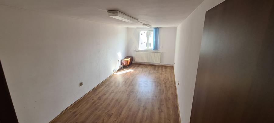 Spațiu birouri 68 mp utili 4 camere hol acces si balcon Bvd Victoriei