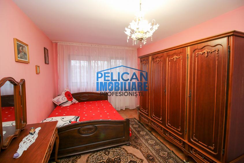 E3, 2 camere, decomandat - 62MP