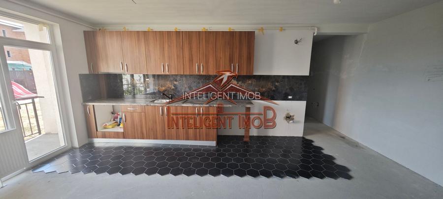 Apartament la CHEIE cu 3 camere pe Calea Cisnadiei