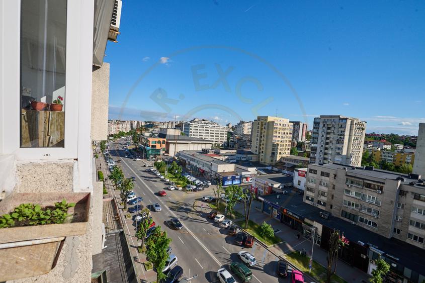 Vand/Schimb Apartament 3 camere ultracentral cu Apartament 2 camere+diferenta