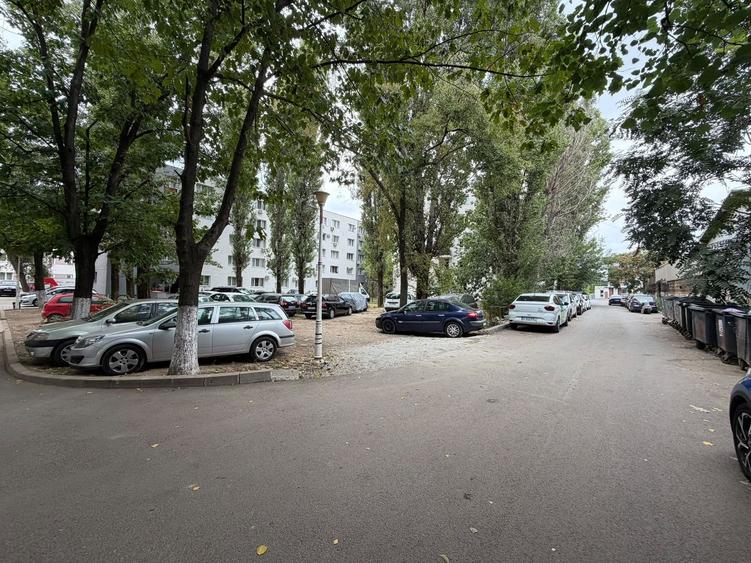 Teren 1.152 mp lângă Metrou Păcii Autorizație Constructie S+P+4