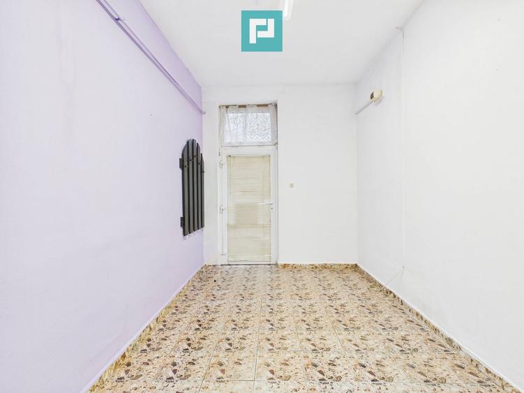 Spațiu comercial central, în Sântana - Arad
