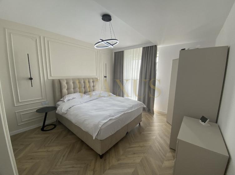 Apartament lux 3 camere, etaj 3, zona Sud, parcare subterană
