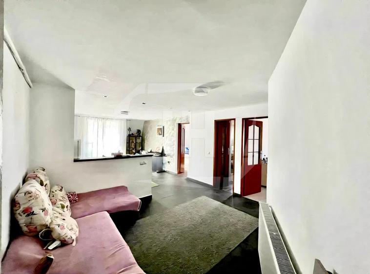 Apartament cu 3 camere, zona Nicolae Titulescu