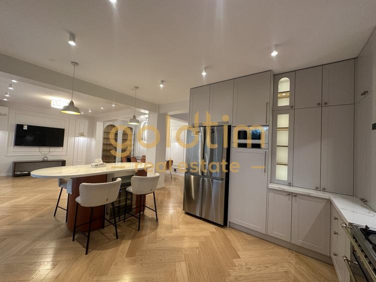 VILĂ 5 CAMERE/ZONA IANCU NICOLAE/GRĂDINĂ PRIVATĂ/RENOVATĂ 2024/2 PARCĂRI