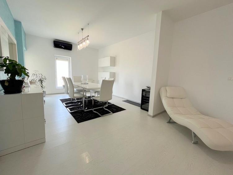 Penthouse Modern cu 3 camere cu loc de parcare - Calea Lipovei