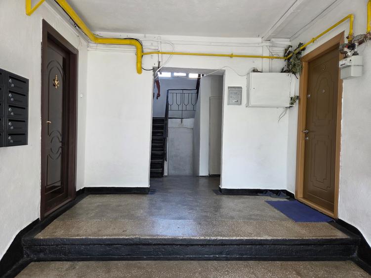 Apartament cu doua camere etaj 3 Parc CFR Adjud
