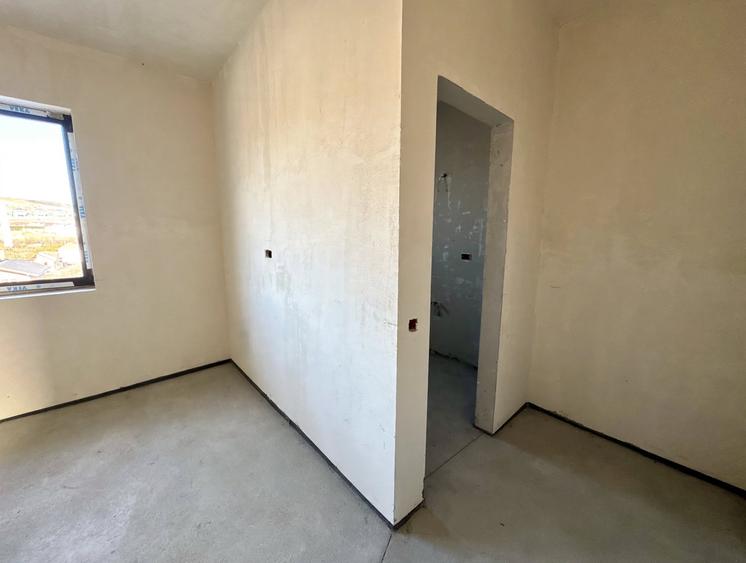 Casă individuală pe un singur nivel, clasa A, 300 mp curte, intrare Chinteni