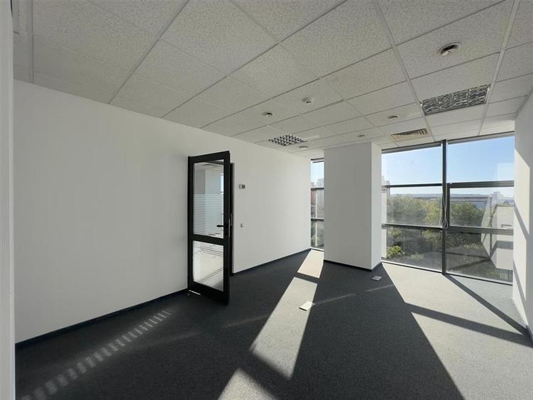 Spatiu office, 2 camere, 92mp, Tatarasi Tudor Center