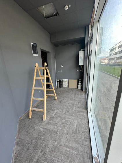 Spatiu comercial de vanzare ,98 mp , BMW