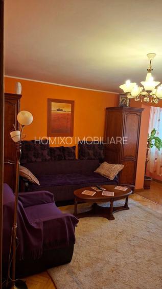 Vânzare 4 camere in Titan- Codrii Neamțului– 2 bai, bloc 4 etaje - 4