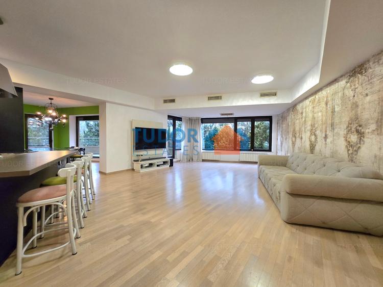 Beautiful 4 Bedroom Apartment with Herastrau Park View