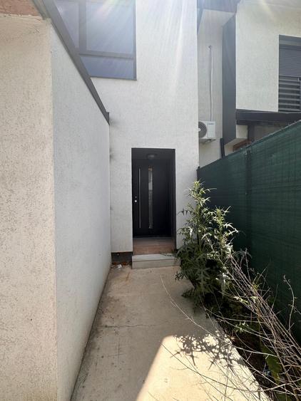Apartament spațios cu 4 camere, dispus pe două niveluri, în Cartierul Latin