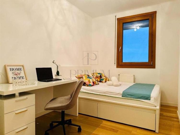CIRCUMVALATIUNII - FRUCTUS PLAZA - ETAJ 8 - LIFT - 3 CAMERE - TERASA 14MP - CENT