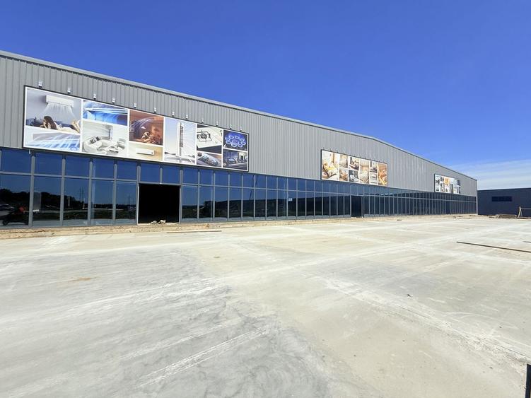 Centru Comercial 16000 mp hale depozitare productie logistica