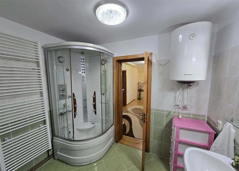 Cladire Multifunctionala | Darabani | 5000 mp Teren | Ideal Business sau Locuint