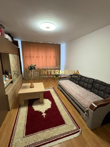 Apartament cu 2 camere, zona Ampoi 3 renovat recent, mobilat si utilat