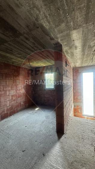 Casă / Vilă cu 6 camere de vânzare - 16