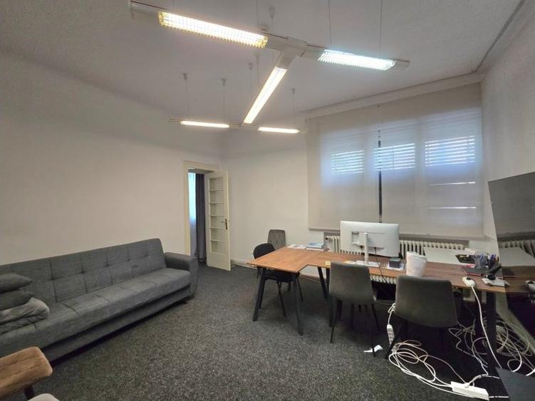 Apartament 5 camere Polona