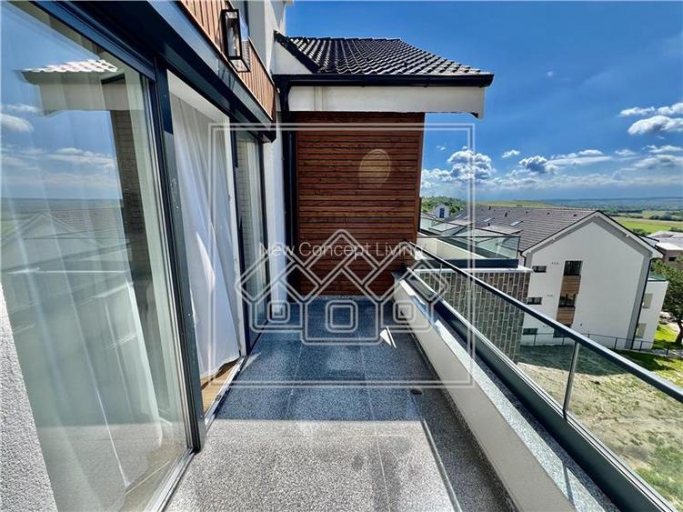 Penthouse cu 4 camere si balcon - 2 bai, intabulat - 12