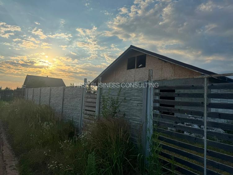Casa Peris  zona Cocioc  (Nefinalizata) , langa terenul de Golf Bucharest - 4