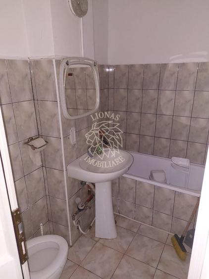 Spatiu comercial 47 mp-vitrina-ideal cabinet-Zona Decebal
