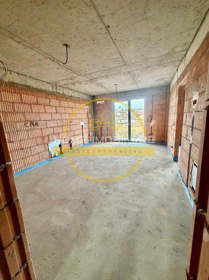Etaj 1 Apartament 2 Camere Bloc Nou 7 minute de Podu Ros