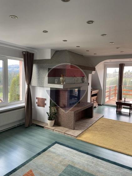 Pensiune - Domeniu montan - Casa si cabana 14 camere de vânzare